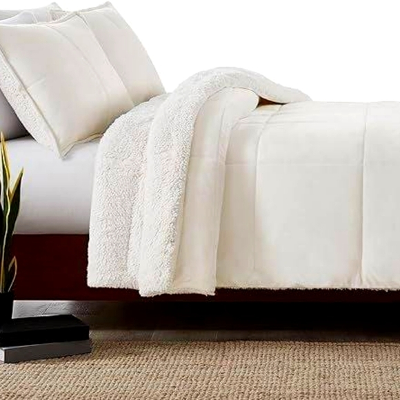 UGG Bedding Ugg 265 Blissful Fullqueen Comforter Set Reversible